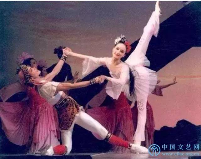 舞剧《鱼美人》剧照