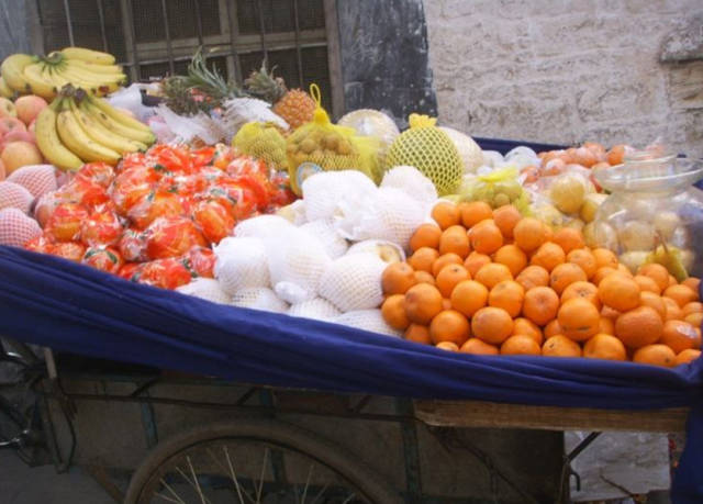 在城里摆摊卖水果,能不能挣到大钱?这些你都了解吗?