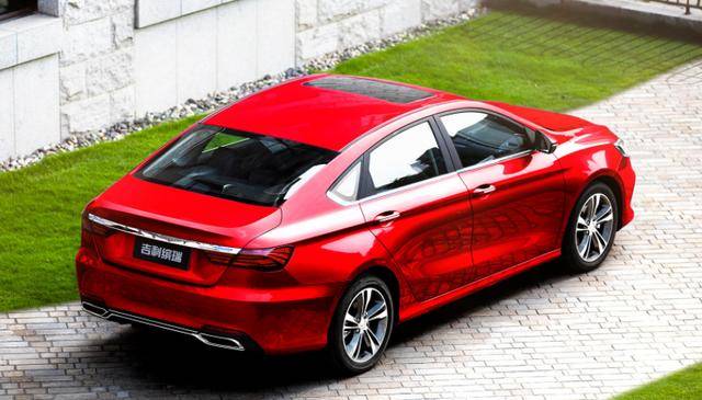 大兄弟,没钱去北极看极光?来这也是一样的!