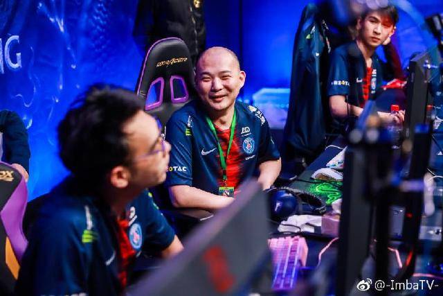 DOTA2重庆特锦赛周末开战一票难求:黄牛票已经翻了近五倍