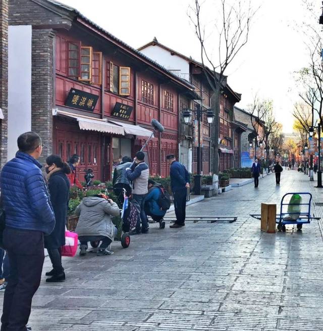 cctv4《记住乡愁》第五季节目组走进昆明老街