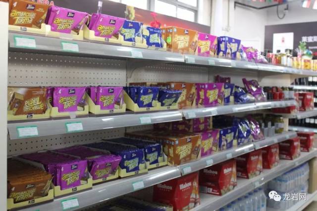 过年把酒囤起来~陆地港送福利,买一箱啤酒即送