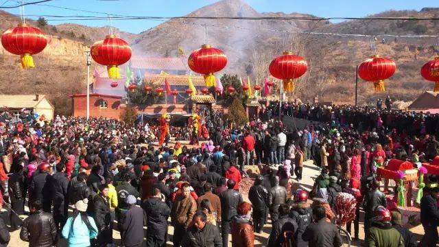 太原人春节去哪儿玩?台骀山冰雕动物园民俗大庙会,竟然美成这样?