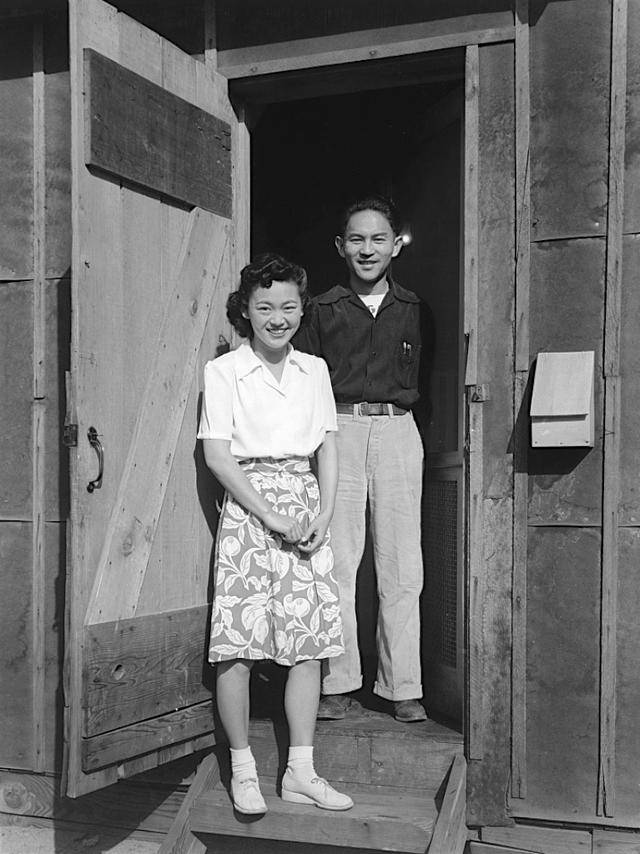美国曼赞纳1943年,日裔美国人拘留营