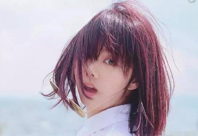 谭松韵母亲车祸去世,母女合影曝光,肇事司机会