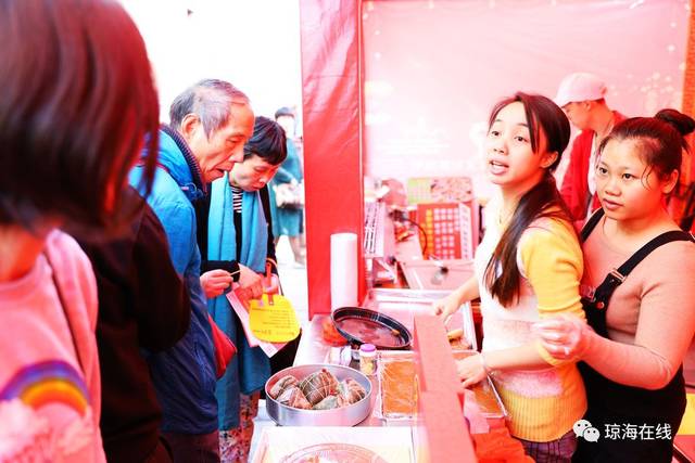 2019琼海年货节暨第二届琼海文化美食节开幕 逛市场、办年货、品美食 琼海年味别样浓