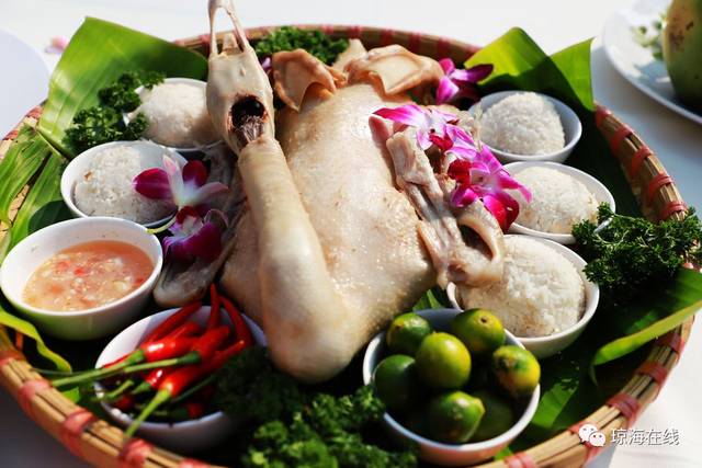 2019琼海年货节暨第二届琼海文化美食节开幕 逛市场、办年货、品美食 琼海年味别样浓