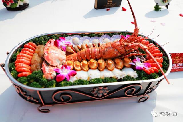 2019琼海年货节暨第二届琼海文化美食节开幕 逛市场、办年货、品美食 琼海年味别样浓