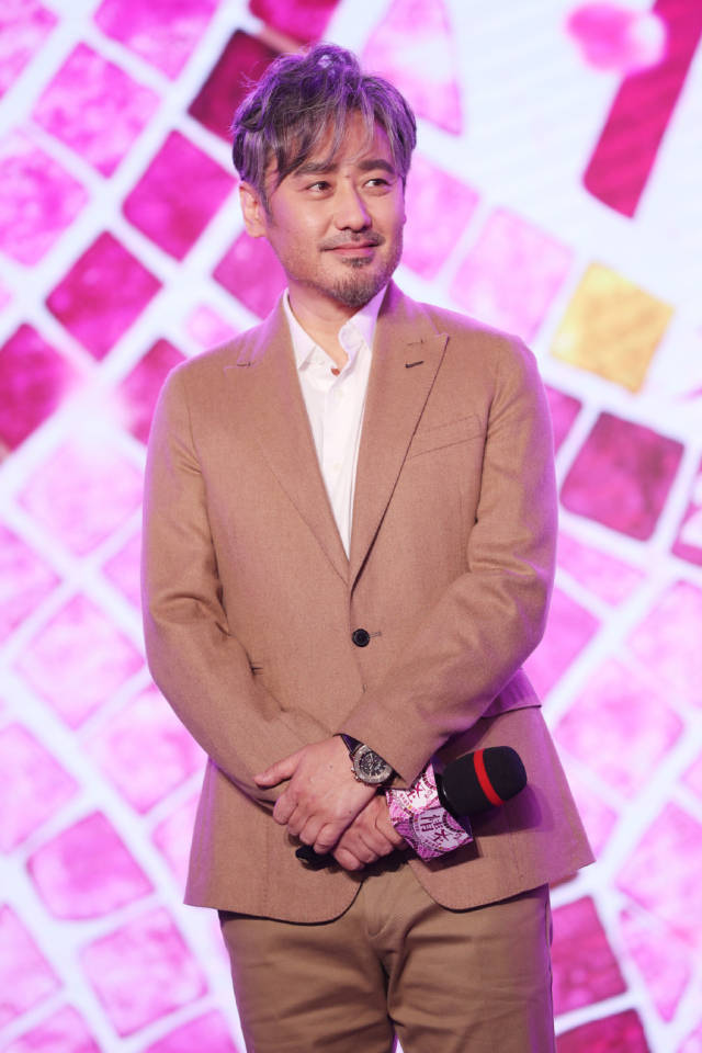 原创吴秀波参演电影撤档后,吴谨言,孙俪的宫廷剧也被官方点名批评!