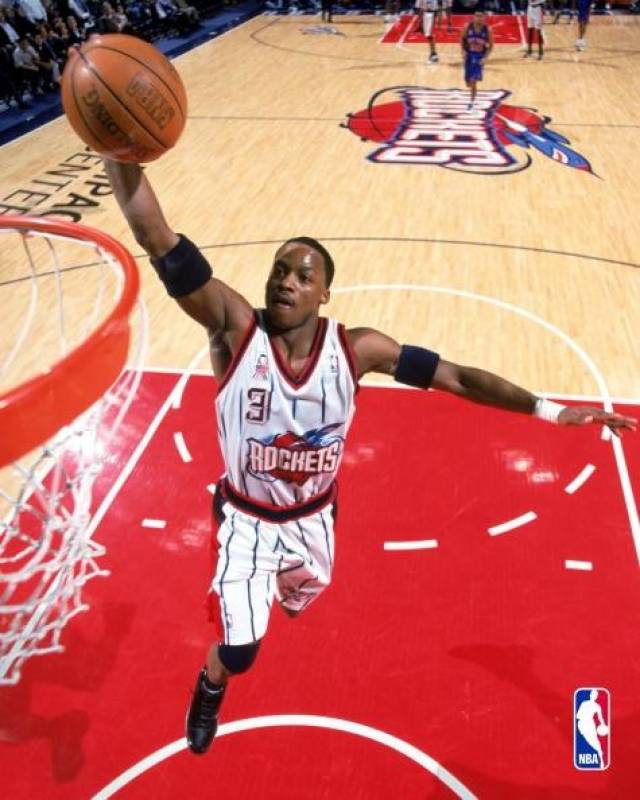 身高只有170米,垂直弹跳高达120cm,nba历史上最矮的扣篮王,nba传奇