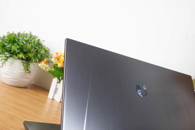 ׷ʼǱʱ еZ2 RTX 2060׷