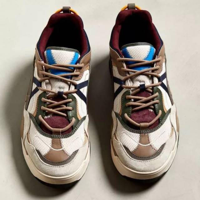 「老爹鞋」越来越到位,vans varix wc 全新配色近赏
