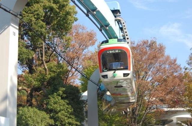 东京上野动物园单轨将停运 日本唯一的单臂悬挂式列车