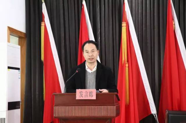 张振华主任指出,2018年是赤城发展极不平凡的一年,赤城街道在县委县