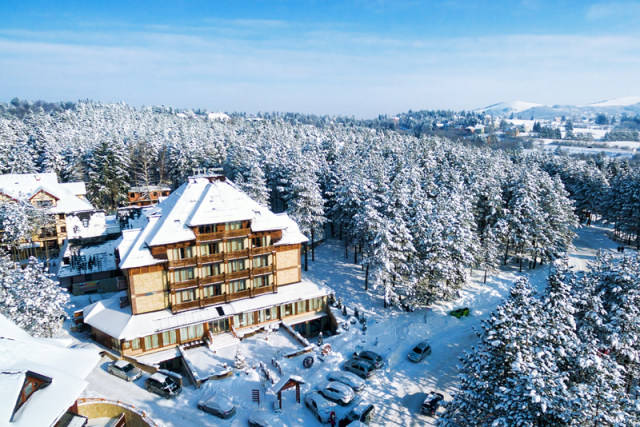 已开放免签,颜值高物价低的欧洲国家,还能乘坐