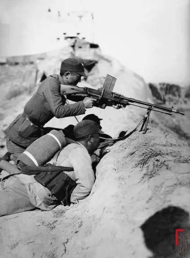 一组围追堵截红军长征的国民党军老照片,很快