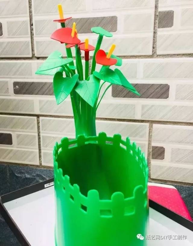 【天美手工】那些废弃的洗衣液瓶,被 diy 出精美的