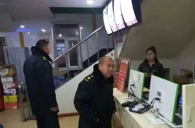 齐发力 迎新年丨依兰县城市管理综合执法局开展节前行动贺新春