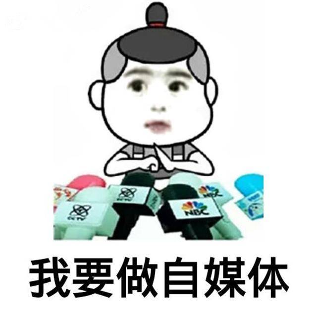 幽默笑话:有一只北极熊,闲得没事干,拔自己毛玩,拔光了