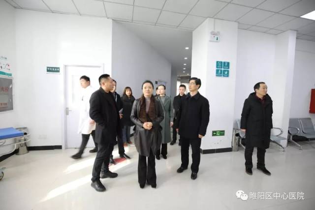 睢阳区政府副区长吴莲到我院慰问一线医务工作人员