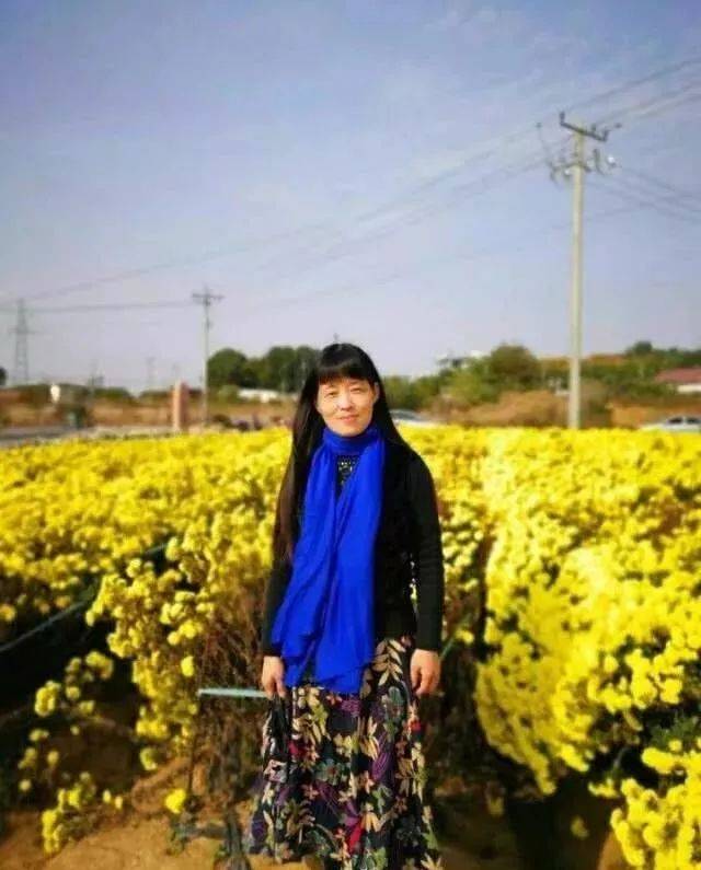 点赞无为两位美女作家!加油!