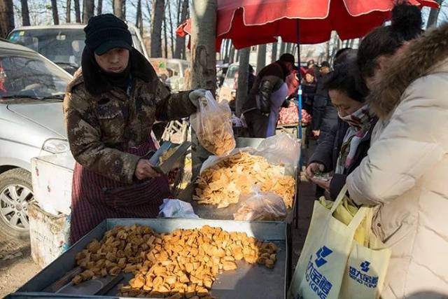 扣饼 馒头 赶大集,春节游玩逛大兴