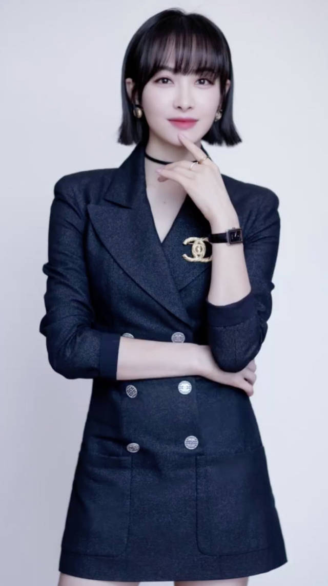 宋茜一件西装裙穿了三个场合!这件4万块的香奈儿简直不要太好看