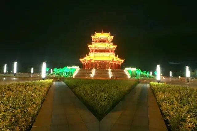 河曲临隩公园夜景美如画,看醉了