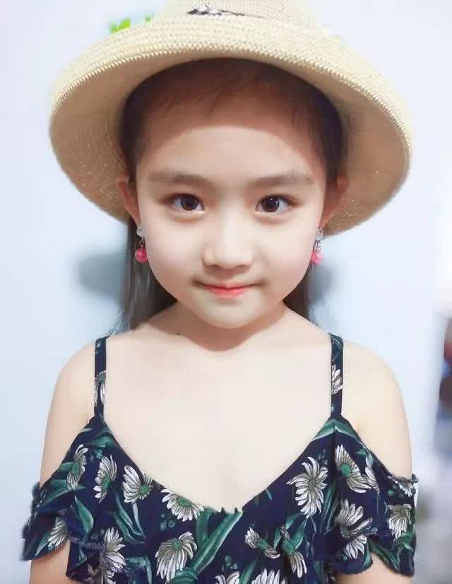 孙怡的"女儿"长大了,小乐童脸型像极了赵丽颖,大眼灵气十足