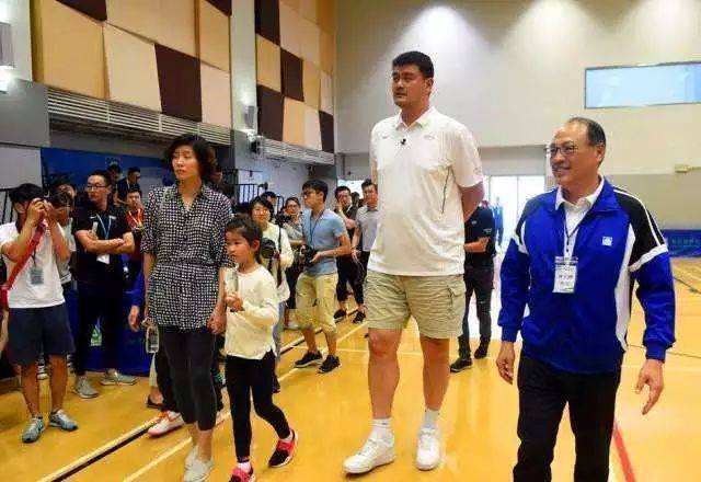 姚明女儿身高图片