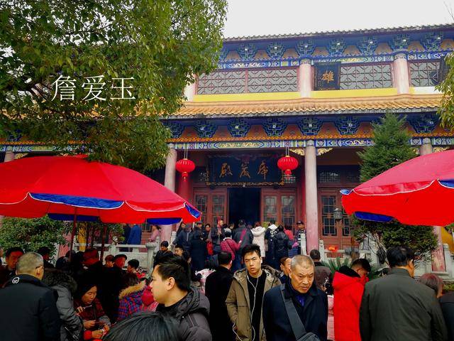上饶古岩寺,市民"绿色"祈福,鞭炮受冷落_手机搜狐网