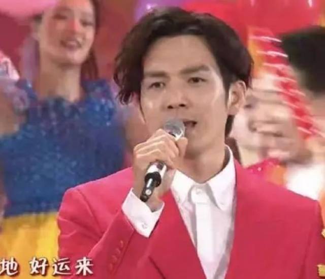 钟汉良春晚疑似破音,真假音该如何转换