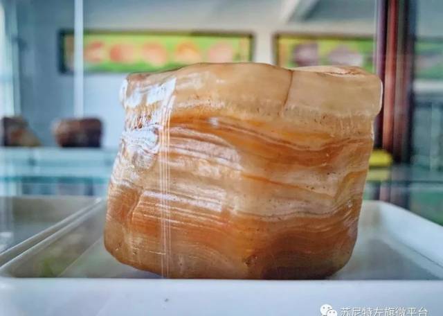 【图看东苏】盘中有肉 秀色可餐——东苏肉石