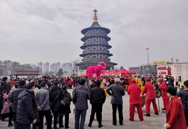 洛阳彻底火了,春节景区全是人从众,场面太震撼!