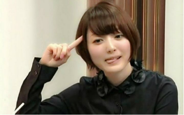 最无辜的日本少女花泽香菜 为何被称为亚洲表情包三巨头之一?