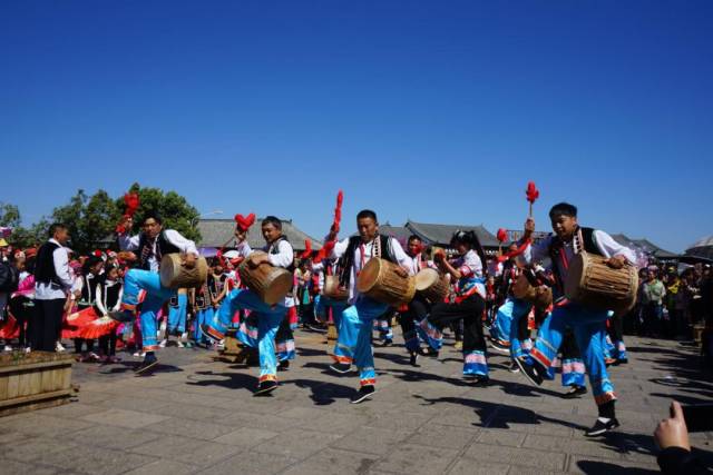 古城 红红火火过大年—建水县2019年春节古城民族民俗歌舞游演活动