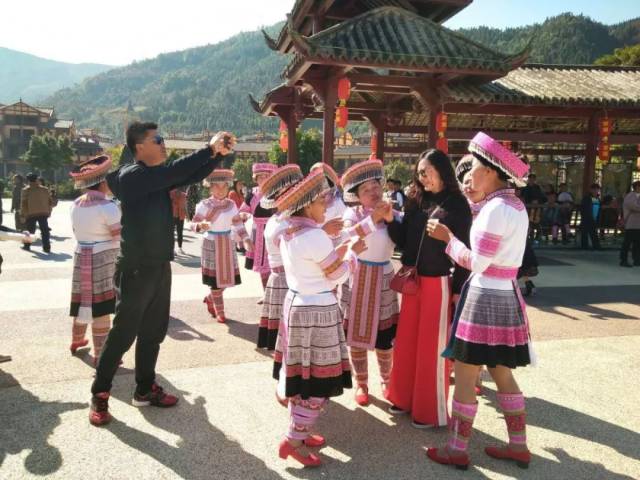 相约苗乡情定花山2019屏边苗族花山各项民俗活动精彩纷呈