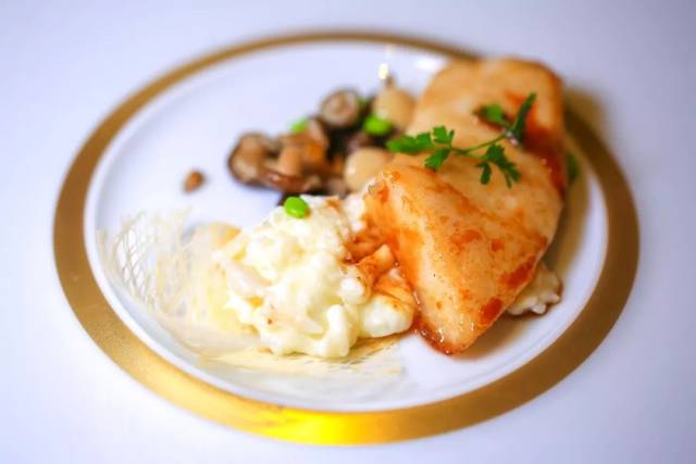 拯救无聊春节,这里的全球稀有网页游戏最好玩的页游特技秀「狂电派」让你霸屏朋