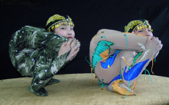 美女软体艺术欣赏