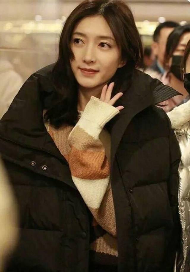 江疏影春晚彩排未p图曝光,生图也抗打,颜值超高