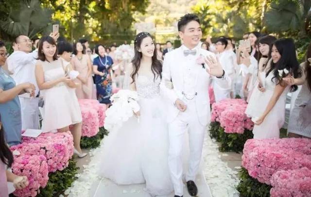 刘强东老婆的真实身份大揭秘!
