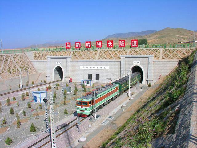 中国最长的铁路隧道——乌鞘岭隧道,总投资78亿元