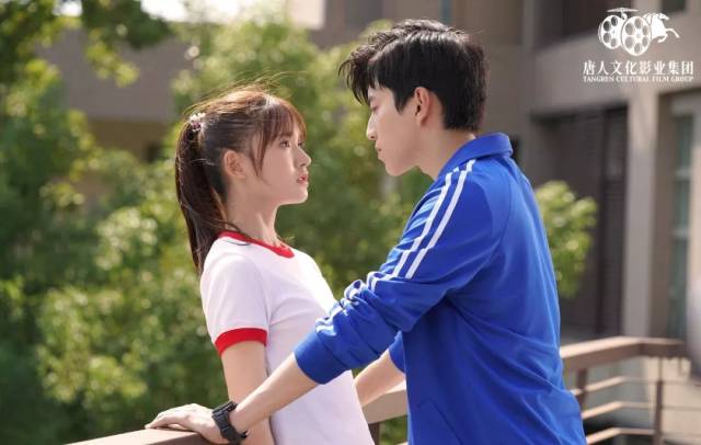 2019情人节高甜v母亲来袭!林允,王大陆约你《一吻定情母亲为女儿伤心电视剧图片