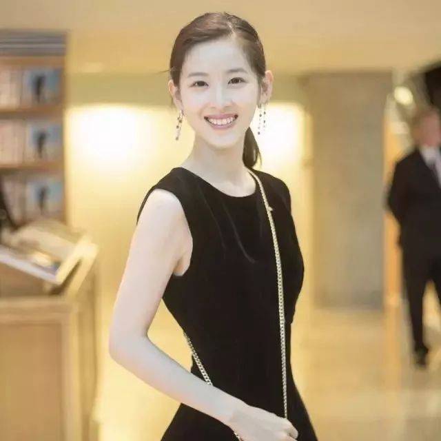 刘强东老婆的真实身份大揭秘!