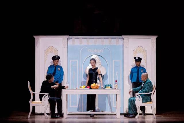 上班第一天来聊一下今年首个流行语