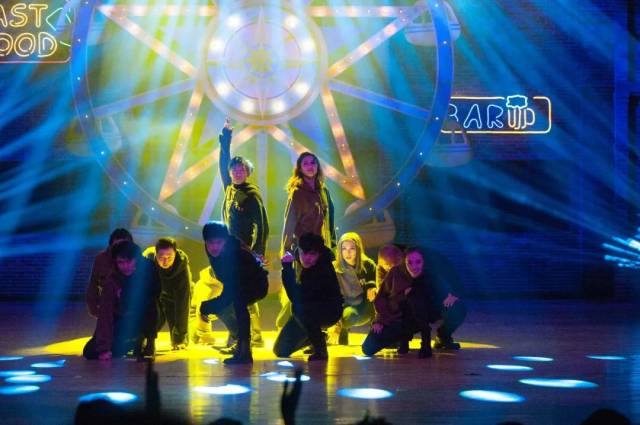 上班第一天来聊一下今年首个流行语