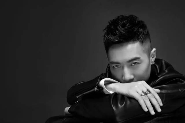 上班第一天来聊一下今年首个流行语