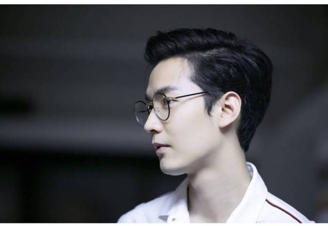 朗月清风一少年,泰国演员kimmon