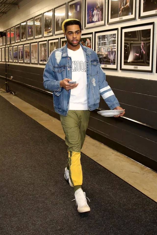 angelo russell,russelljames发表 d" angelo russell – off-white x nike blazer