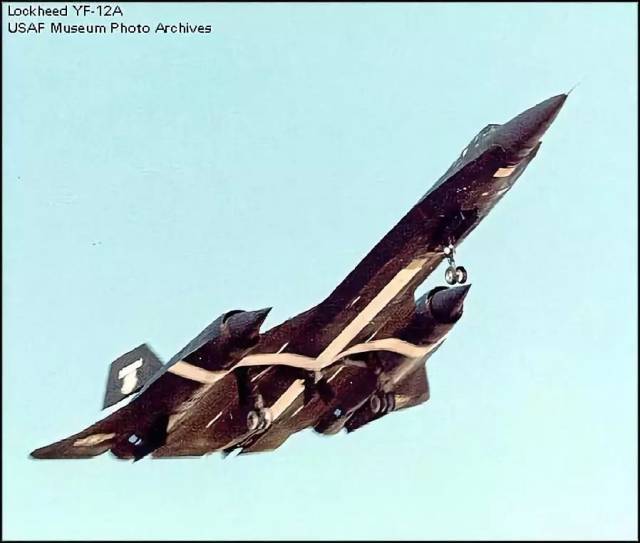 格鲁门公司研制的单发单座轻型空优战斗机,f-11是格鲁门公司在f-14之